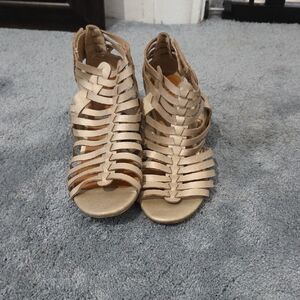 Chic Gold Women's Strappy Sandals